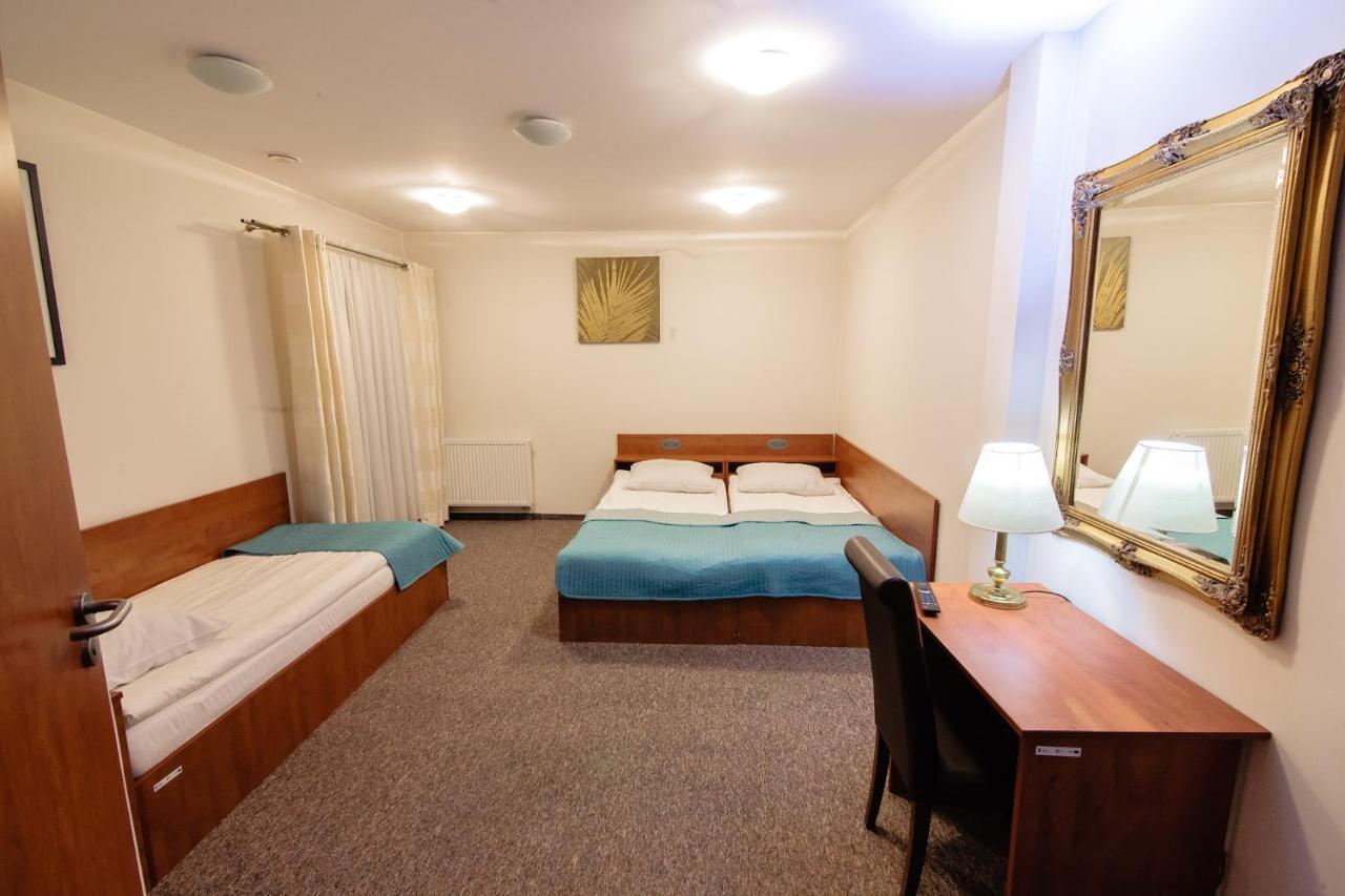 Orion Hotel Parczew ภายนอก รูปภาพ